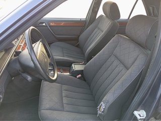 Mercedes-Benz E220 Gasolina Automático 1995