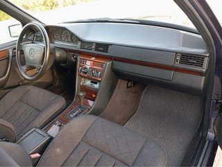 Mercedes-Benz E220 Gasolina Automático 1995