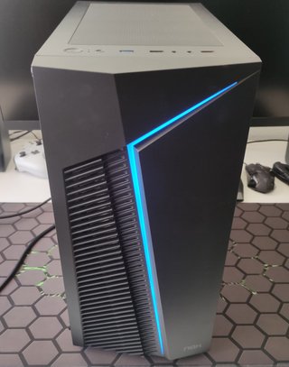 PC GAMING COMPLETAMENTE NUEVO - RYZEN 3 - 16GB