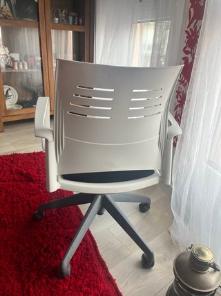 Silla de oficina ergonómica