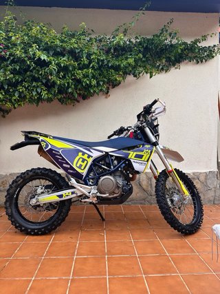 Husqvarna 701 Enduro 2024 | 11.500 km