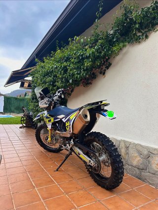 Husqvarna 701 Enduro 2024 | 11.500 km