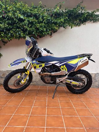 Husqvarna 701 Enduro 2024 | 11.500 km
