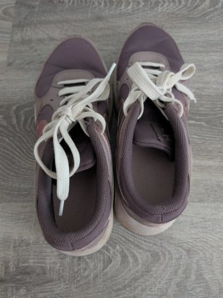 Zapatillas Nike Moradas y Rosas