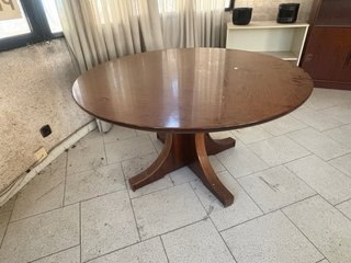Mueble de oficina de madera