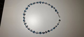 Collana uncinetto perline blu e argento