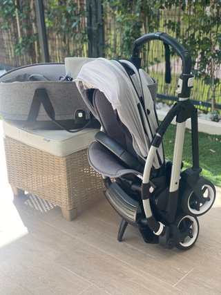 Bugaboo Bee 6 completo con passeggino e ovetto, sacco, abbigliamento