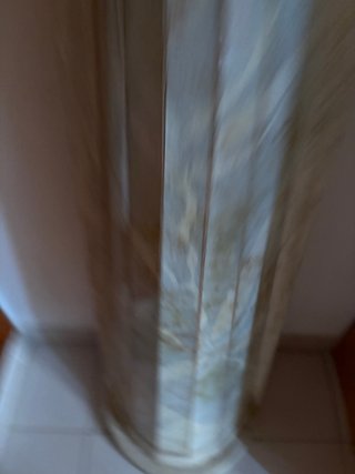 Lámpara de pie de artista alta beige