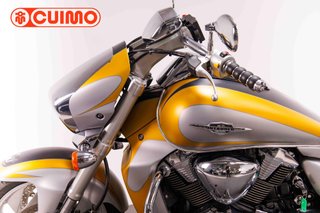SUZUKI INTRUDER M1800 R