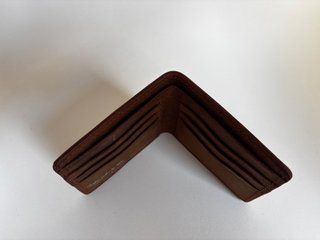 Cartera de cuero artesanal hecha a mano
