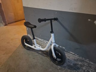 Bici sin pedales blanca