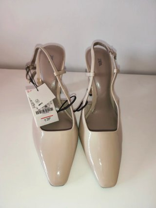 Zapatos Zara Beige Talla 40