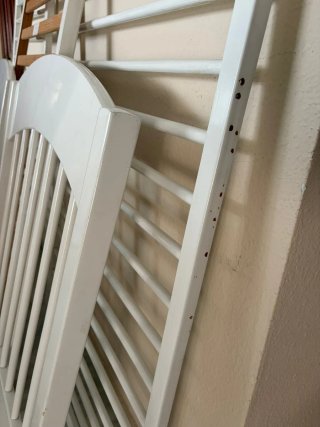 Cuna de madera para bebé