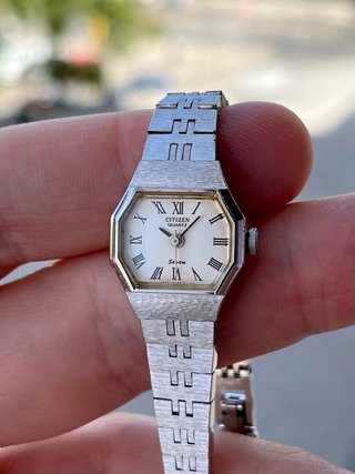 Reloj Citizen Seven “mini Tank” Vintage *Año 1982*