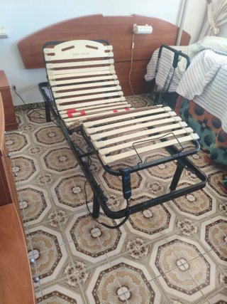Cama de hospital articulada