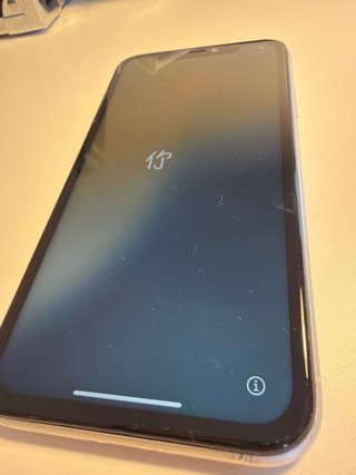 iPhone 11 Apple