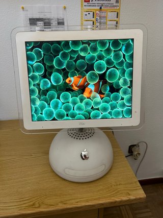 iMac G4 2002-2004