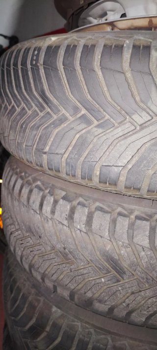 Ruedas 15" Ford Focus MK2 más neumáticos Michelin