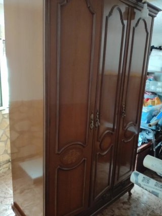Armario madera noble blanco