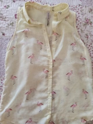 Blusa sin mangas Stradivarius flamencos