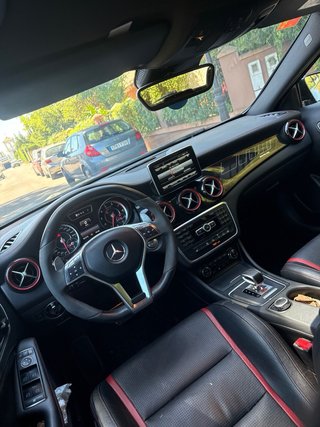 Mercedes-Benz GLA 45 edition 1