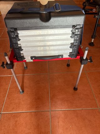 Banqueta de pesca Shimano con cajones