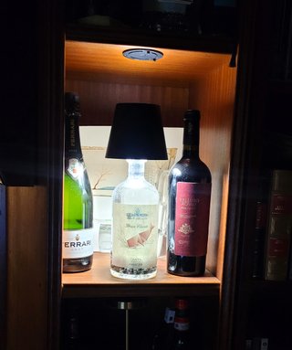 Lampada da tavolo design bottiglia