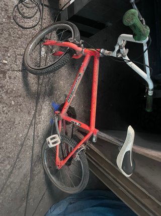 Bicicleta BH California MX18 Roja
