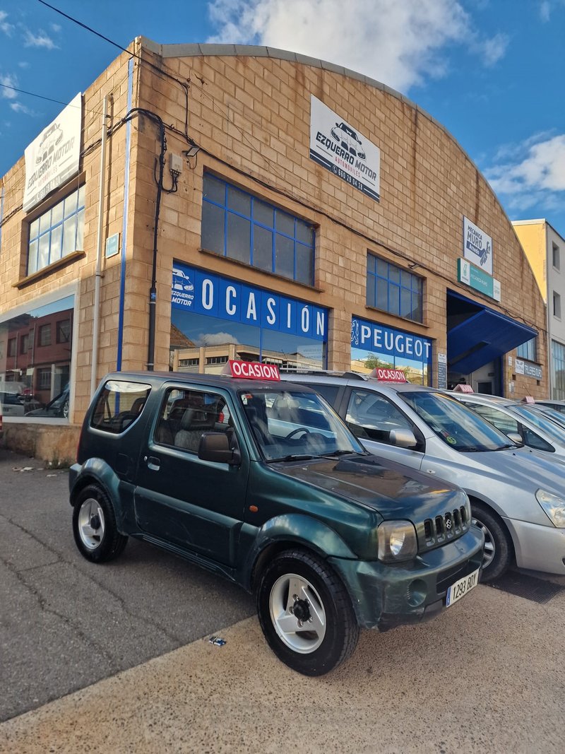 Suzuki Jimny 2001 - foto 1