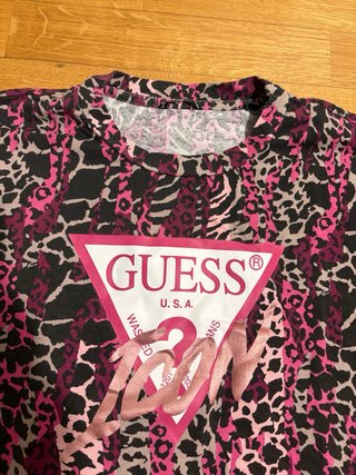 2 T-shirt Guess 16 anni
