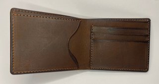 Cartera de cuero artesanal hecha a mano
