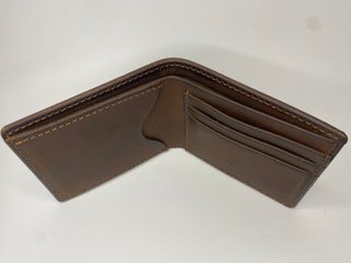 Cartera de cuero artesanal hecha a mano