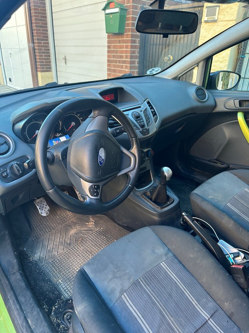 Ford Fiesta 2009 - foto 1