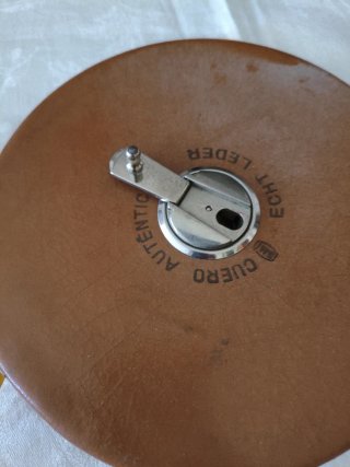Cinta métrica BMI 50m Estuche Piel