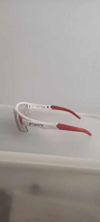 Gafas blancas y naranja Styrpe STY 05