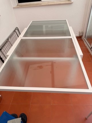 Mesa de terraza de aluminio y cristal