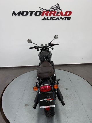 Triumph Bonneville T120 Black