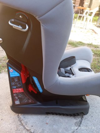 Seggiolino auto Chicco per bambini
