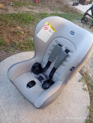 Seggiolino auto Chicco per bambini