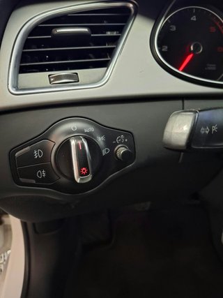 AUDI A4 B8 2.0 TDI 143