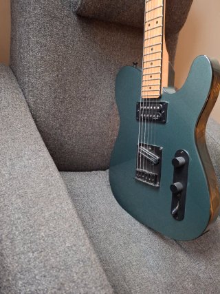 Espectacular Guitarra Eléctrica SQUIER TELECASTER