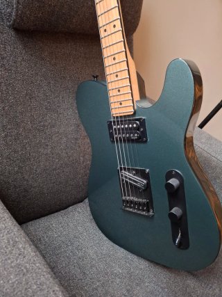 Espectacular Guitarra Eléctrica SQUIER TELECASTER