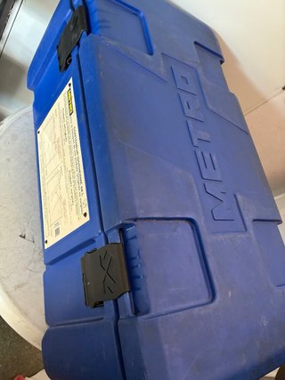 Contenedor isotérmico METRO 68L