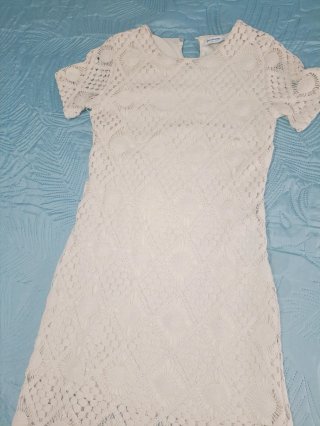 Vestido Stradivarius crochet beige Talla S