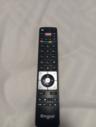 Smart TV Engel 24" Negra