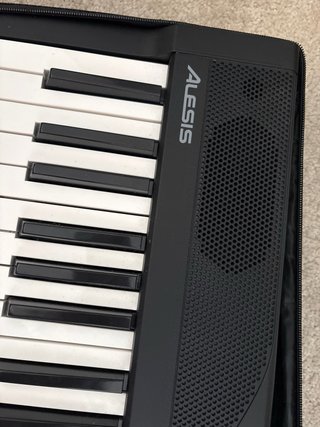 Piano Alesis Recital Play con funda