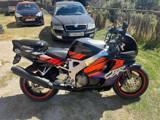 Honda CBR 900 RR fireblade