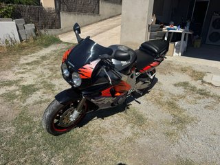 Honda CBR 900 RR fireblade