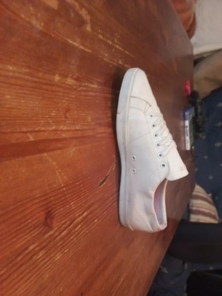 Zapatillas Lacoste Blancas con detalles en rosa
