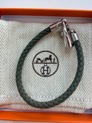 Pulsera Hermès Piel Verde y Metal